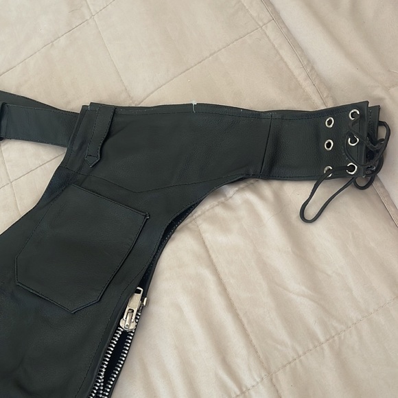 XL Leather Chaps - Picture 2 of 7
